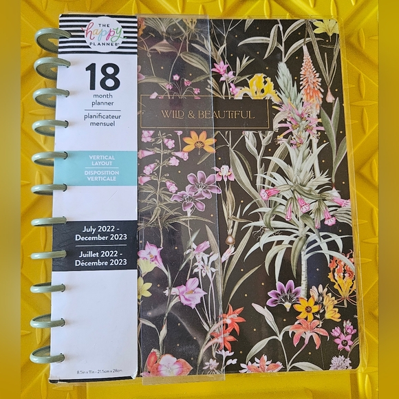Happy Planner Big 18-Month Vertical Layout, Fresh Botanicals, July 22 to Dec 23 - Picture 14 of 15
